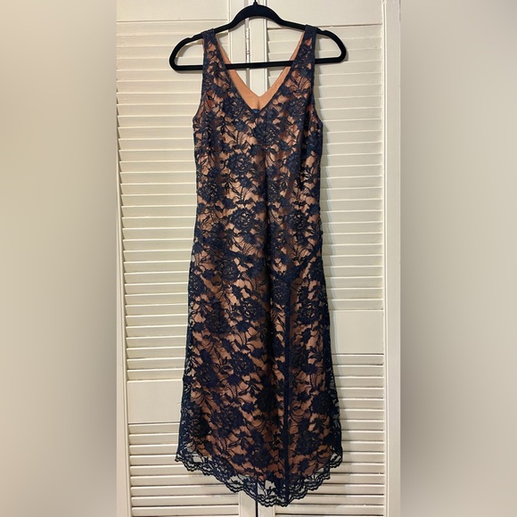 Tristan & Iseut Lace Dress - Picture 3 of 7